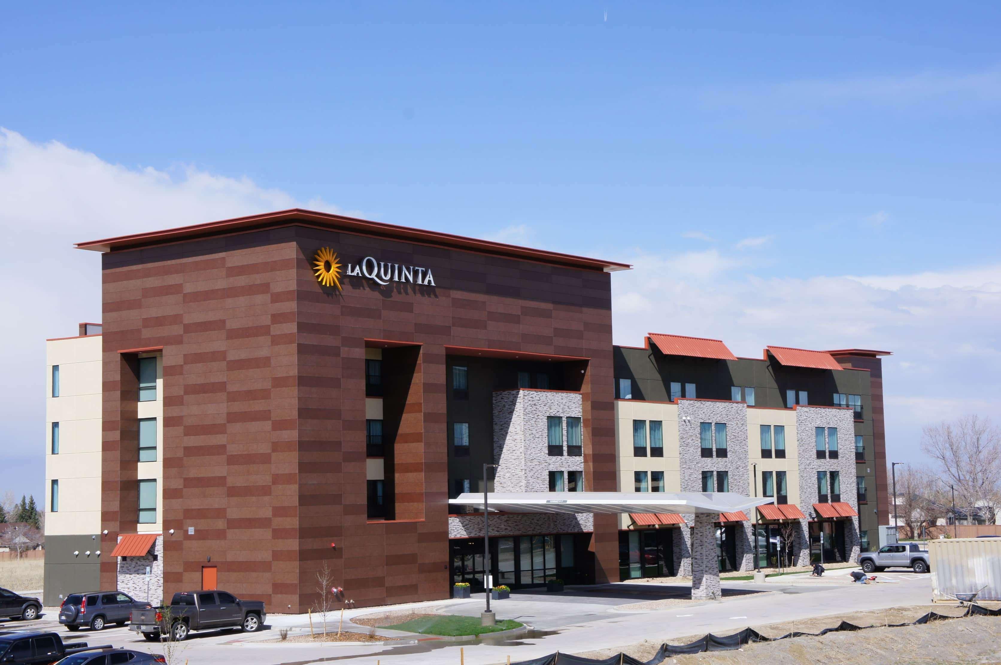 La Quinta Inn & Suites By Wyndham Littleton-Red Rocks Bagian luar foto